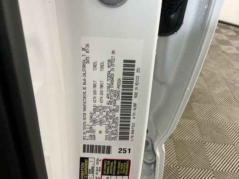 New 2026 Toyota Tacoma TRD Off-Road AWD/4WD image 27