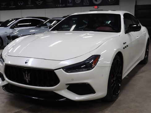 Used 2022 Maserati Ghibli Modena Q4 image 1