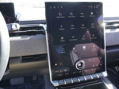 New 2026 GMC Sierra EV Elevation image 19