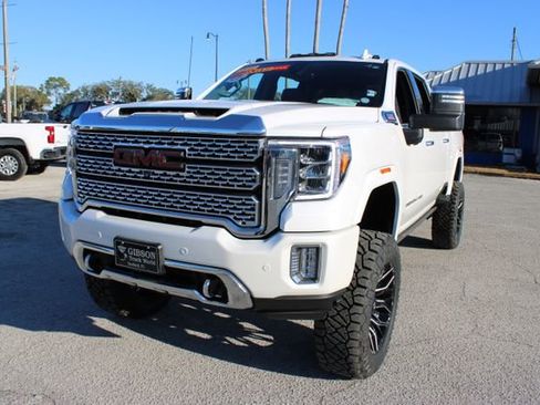 Used 2022 GMC Sierra 2500 Denali w/ Denali Ultimate Package image 3