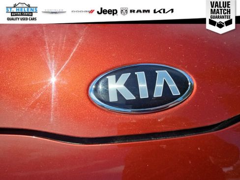Used 2020 Kia Soul LX FWD image 12