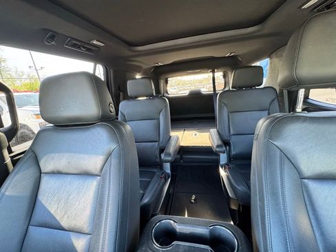 Used 2022 Chevrolet Tahoe Z71 w/ Luxury Package image 31