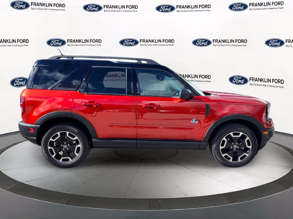 Certified 2023 Ford Bronco Sport Outer Banks w/ Tech Package AWD/4WD image 6