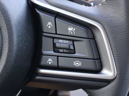Certified 2025 Subaru Outback Premium AWD/4WD image 7