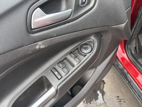 Used 2018 Ford Escape SEL image 16