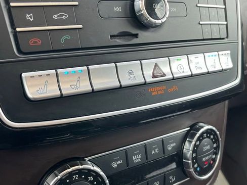 Used 2019 Mercedes-Benz GLS 550 4MATIC image 36