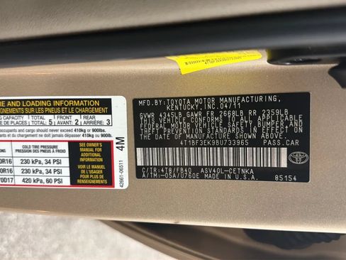 Used 2011 Toyota Camry FWD image 23