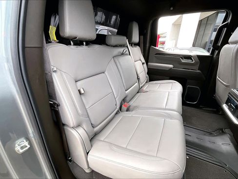 Used 2025 Chevrolet Silverado 1500 LTZ image 19