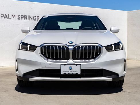 Used 2026 BMW 530i w/ Premium Package RWD image 4