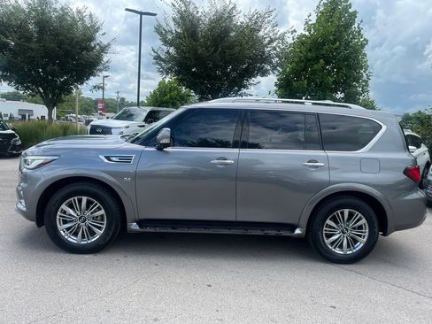 Used 2018 INFINITI QX80 4WD w/ Driver Assistance Package image 4