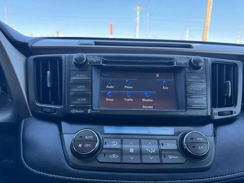 Used 2015 Toyota RAV4 XLE image 31