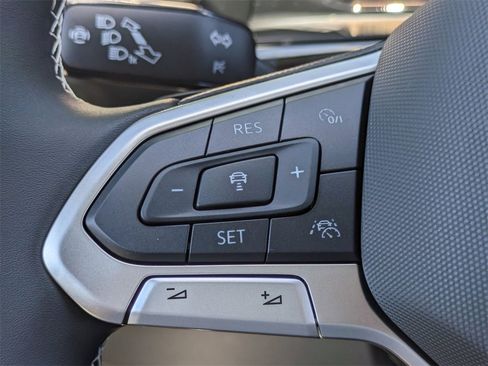 New 2026 Volkswagen Atlas SE image 23