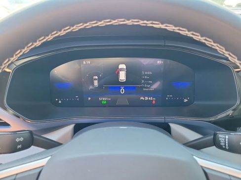 Certified 2023 Volkswagen Taos SE FWD image 23