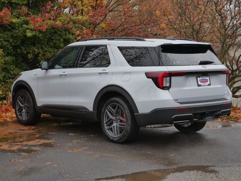 New 2026 Ford Explorer ST-Line w/ ST-Line Street Pack image 22