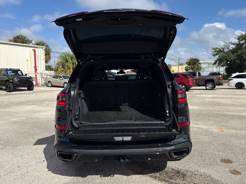 Used 2022 BMW X5 sDrive40i w/ M Sport Package RWD image 28