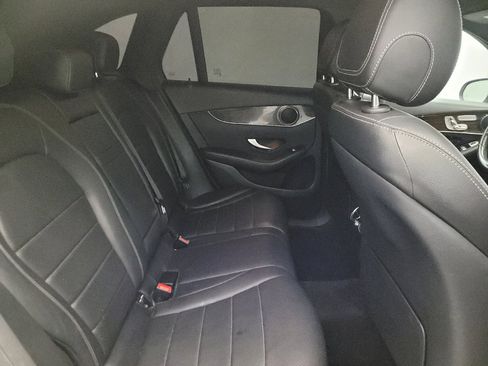 Used 2021 Mercedes-Benz GLC 300 image 19