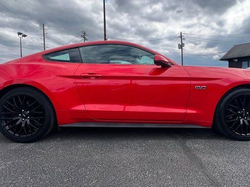 Used 2017 Ford Mustang GT Premium w/ GT Performance Package image 9