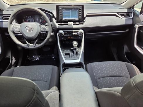 Used 2021 Toyota RAV4 XLE w/ Convenience Package FWD image 13