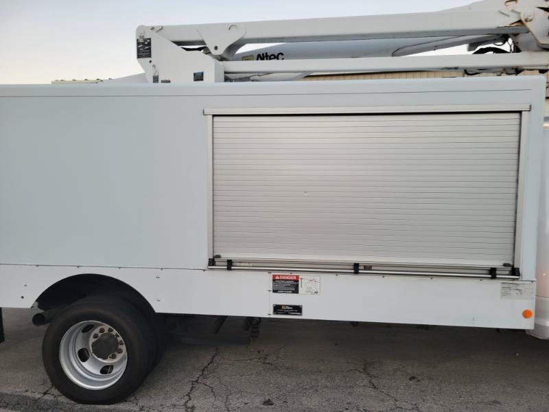 Used 2017 RAM 5500 Tradesman w/ Power & Remote Entry Group RWD image 4