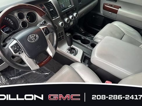 Used 2015 Toyota Sequoia Platinum AWD/4WD image 10