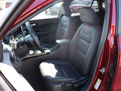 Used 2024 Chevrolet Trax RS w/ Driver Confidence Package image 10