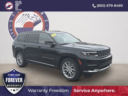 Used 2024 Jeep Grand Cherokee L Summit w/ Rear Seat Video Group I AWD/4WD image 2