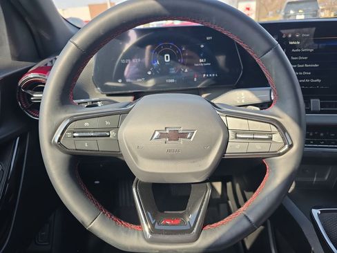 Used 2025 Chevrolet Equinox RS w/ Safety and Technology Package image 16