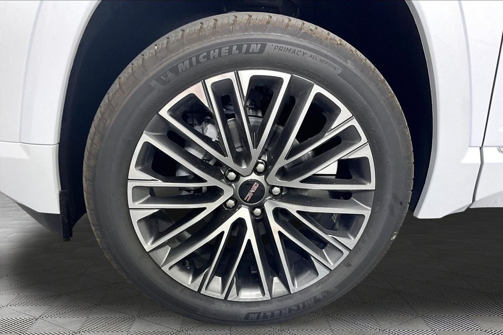 New 2027 GMC Terrain Denali w/ LPO, Floor Liner Package AWD/4WD image 13