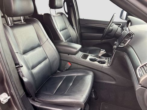 Used 2021 Jeep Grand Cherokee Limited RWD image 29