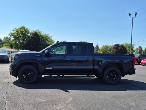Used 2024 GMC Sierra 1500 Elevation w/ LPO, Elevation Black Package AWD/4WD image 4