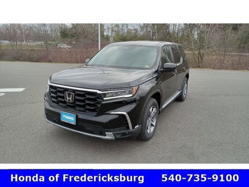 Used 2025 Honda Pilot EX-L image 1