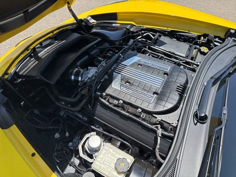 Used 2016 Chevrolet Corvette Z06 w/ 2LZ Preferred Equipment Group RWD image 33
