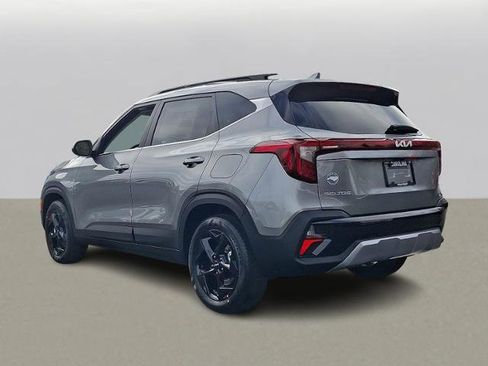 New 2026 Kia Seltos EX image 3