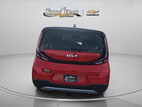 Used 2024 Kia Soul LX image 7