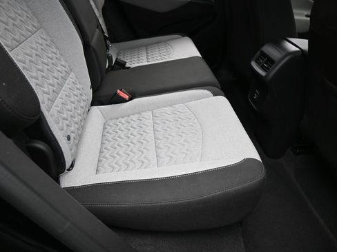 Used 2024 Chevrolet Equinox LS w/ Midnight Edition image 33