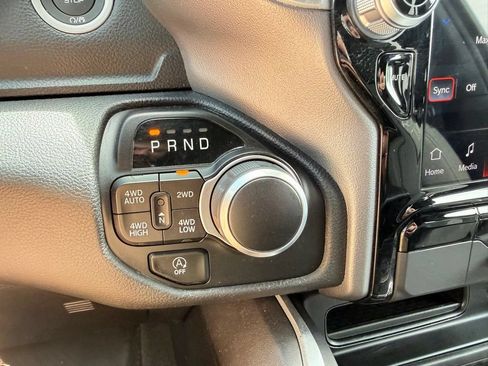 Used 2023 RAM 1500 Big Horn AWD/4WD image 33