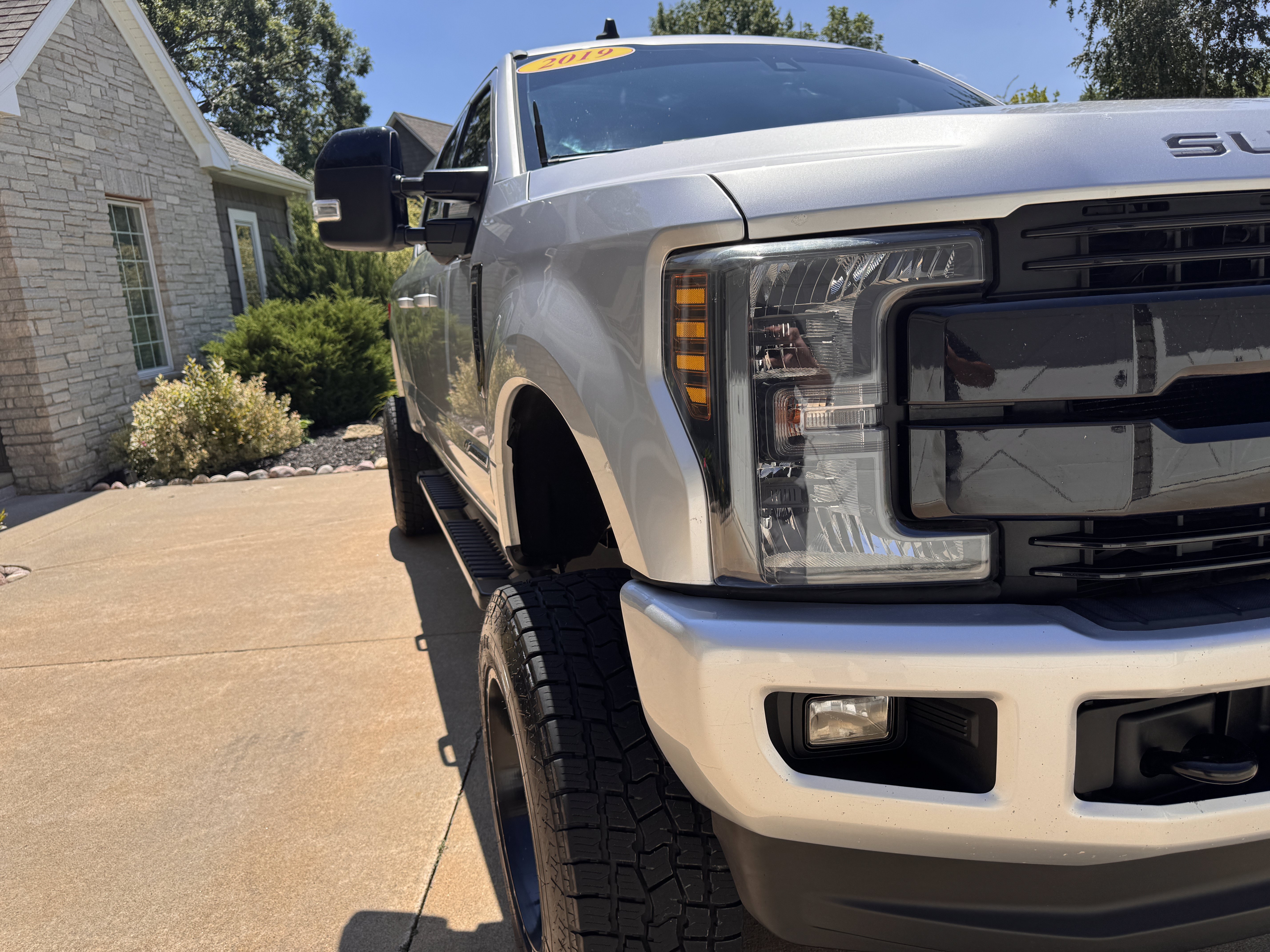 Used 2019 Ford F250 Lariat w/ Lariat Ultimate Package AWD/4WD image 32