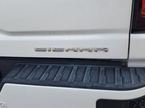 Used 2023 GMC Sierra 2500 Denali w/ Denali Ultimate Package AWD/4WD image 5