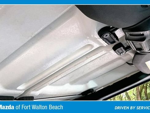 Used 2024 Jeep Wrangler Unlimited Rubicon 4xe AWD/4WD image 27