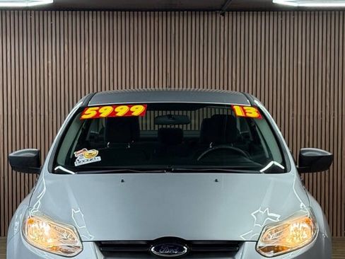 Used 2013 Ford Focus S FWD image 2