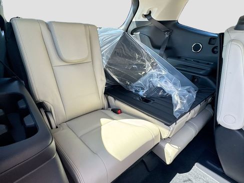 New 2026 Subaru Ascent Limited AWD/4WD image 35