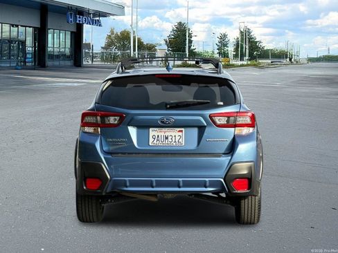 Used 2022 Subaru Crosstrek 2.0i Premium w/ Popular Package #3 image 7