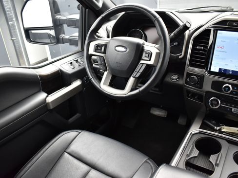 Used 2022 Ford F250 Lariat w/ Lariat Ultimate Package image 23