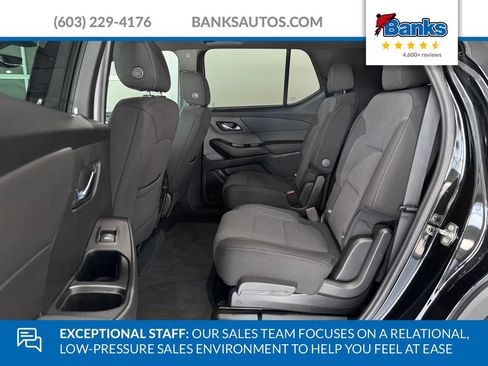 Certified 2023 Chevrolet Traverse LT w/ Rear Camera Mirror Package AWD/4WD image 10