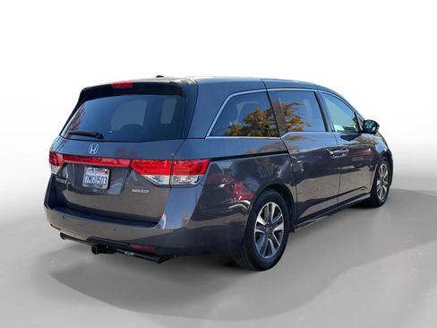 Used 2015 Honda Odyssey Touring image 5