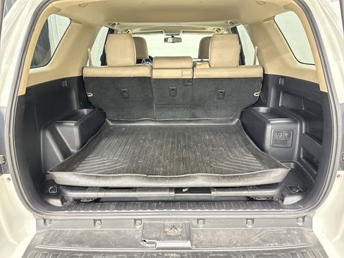 Used 2013 Toyota 4Runner Limited AWD/4WD image 32