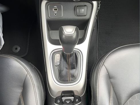 Used 2018 Jeep Compass Latitude w/ Popular Equipment Group FWD image 23