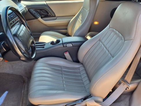Used 1997 Chevrolet Camaro Z28 RWD image 26