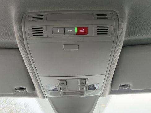 Used 2024 Volkswagen Tiguan Wolfsburg Edition image 29