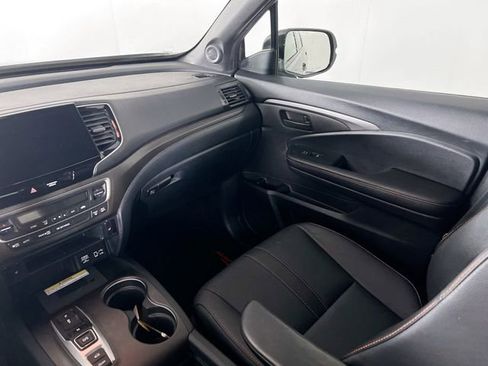 Certified 2023 Honda Passport TrailSport image 27